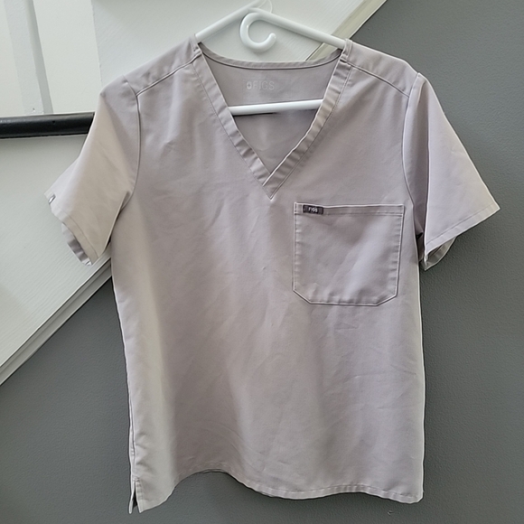 FIGS M Catarina FW1000 Tan Scrub Top Technical Collection One Pocket - Picture 2 of 6